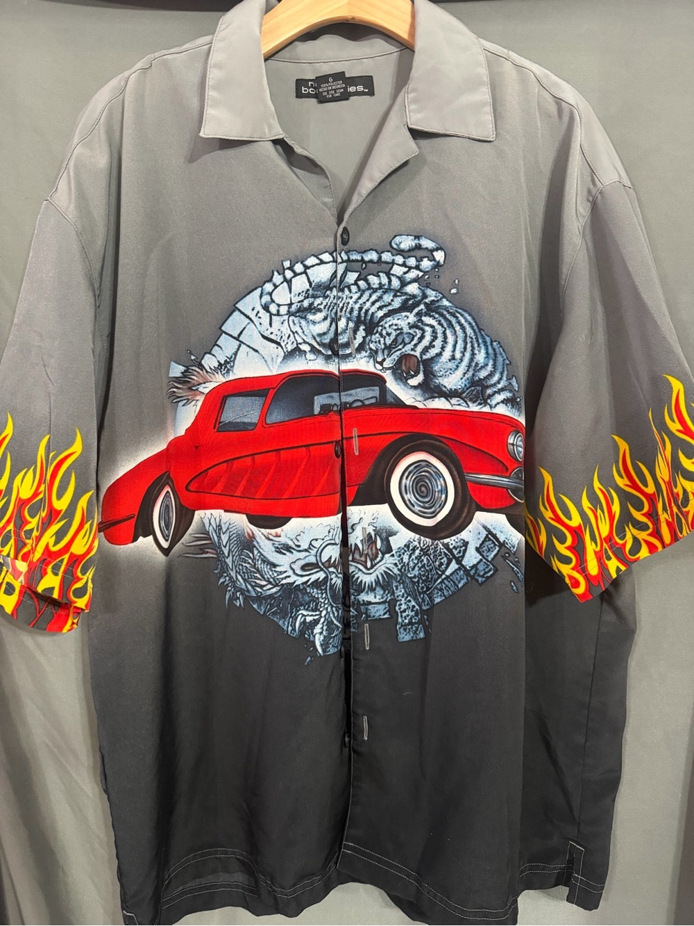 Bold Graphic Red Car Short-Sleeve Shirt Jacket - Men